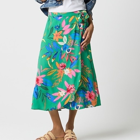 J. Crew Dresses & Skirts - J.Crew Womens Floral Print Faux-wrap midi Skirt size Small